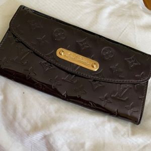 Louis Vuitton Clutch